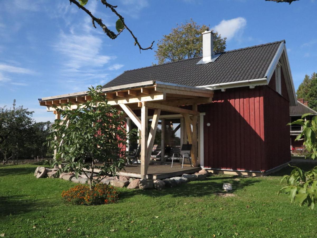 Mednieki Kalvene Pension Krusati Buitenkant foto