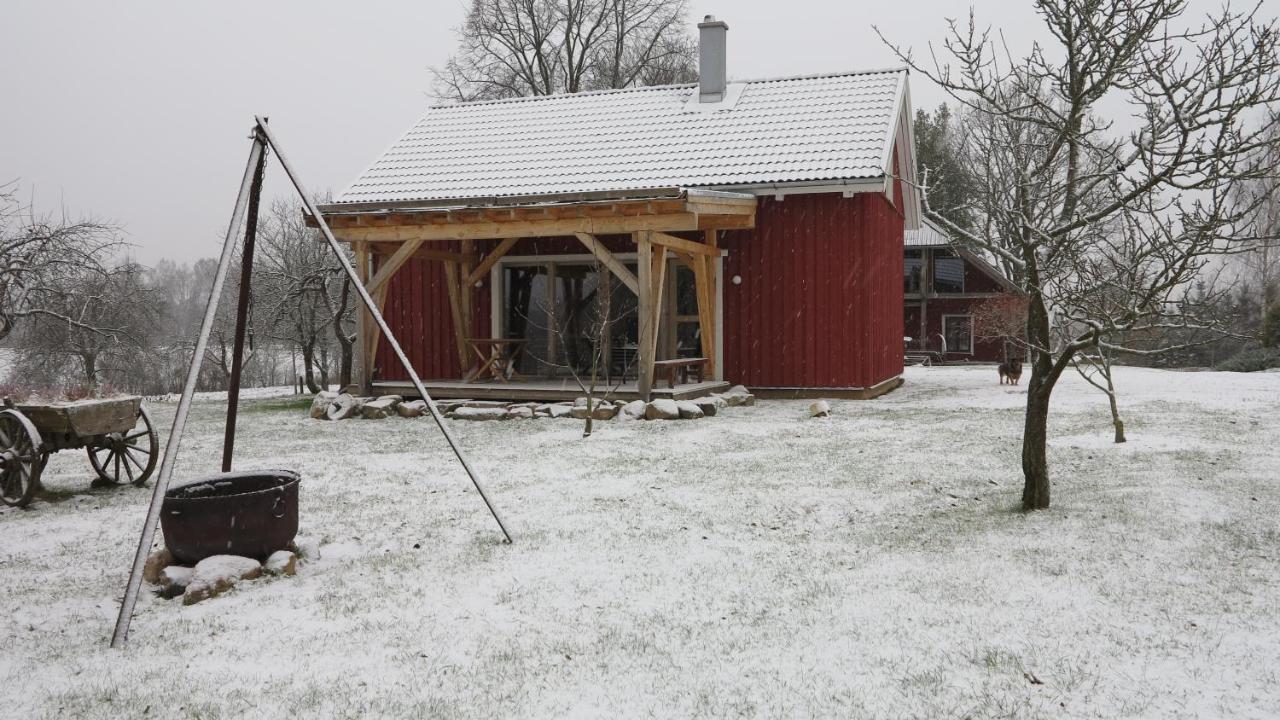 Mednieki Kalvene Pension Krusati Buitenkant foto