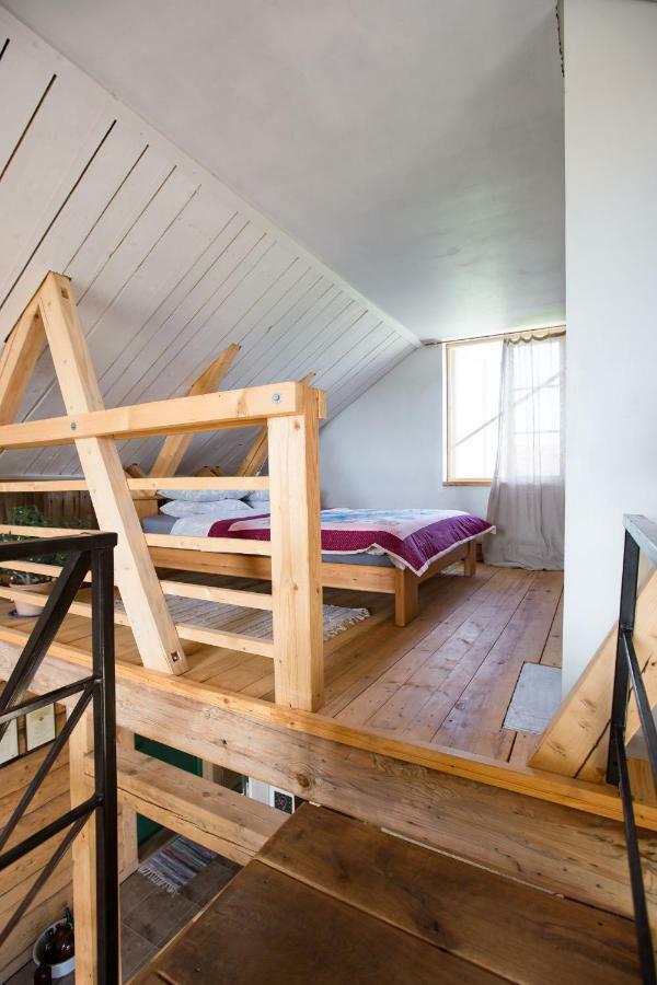 Mednieki Kalvene Pension Krusati Buitenkant foto